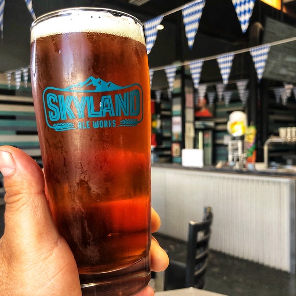Foto tirada no(a) Skyland Ale Works por Robert P. em 10/13/2019