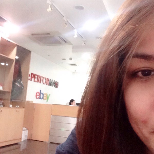 Photo taken at ePerformax Contact Centers &amp; BPO by Memainezzzz on 4/8/2015