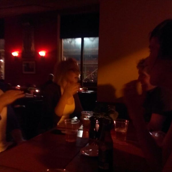 4/12/2013にPatrick M A.がTrinity Restaurant Bar &amp; Loungeで撮った写真