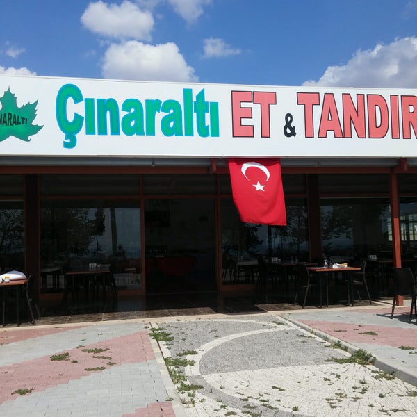 รูปภาพถ่ายที่ Mostarpark Sosyal Tesisleri โดย Gursel A. เมื่อ 8/28/2016