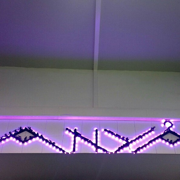 9/22/2014에 Liza B.님이 Banya Concept Store에서 찍은 사진