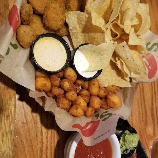 Photo taken at Chili&#39;s Grill &amp; Bar by Jeralyn M. on 4/14/2021