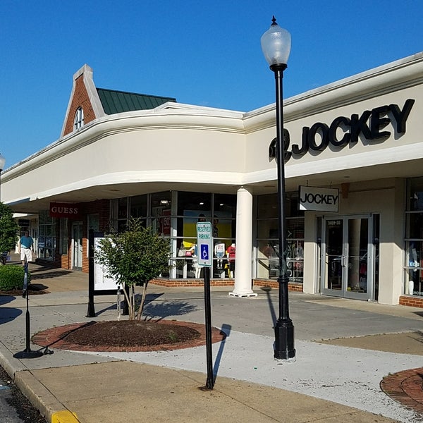 Photos at Williamsburg Premium Outlets Outlet Mall