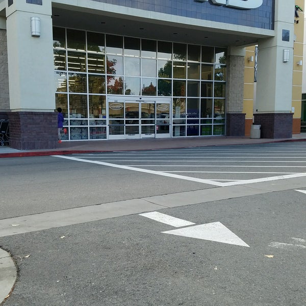 Bed Bath & Beyond 2 tips from 562 visitors