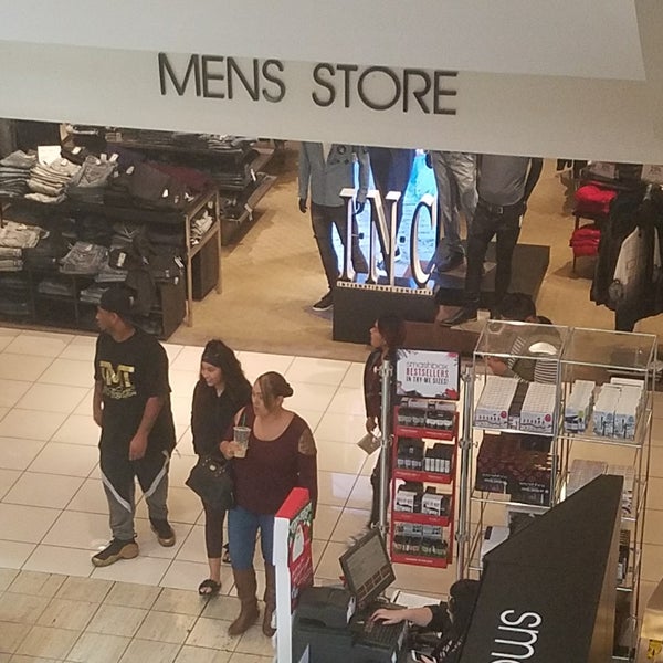 Macy's Outlet Store in Hayward