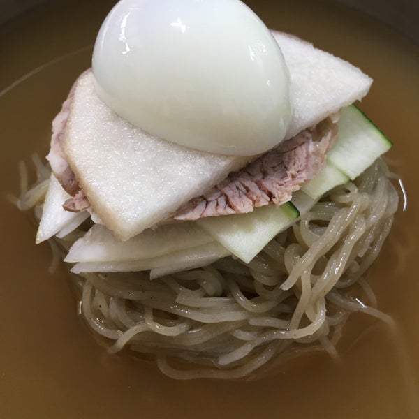 평양냉면 - Seoul에서 국수 전문점일에서의 사진