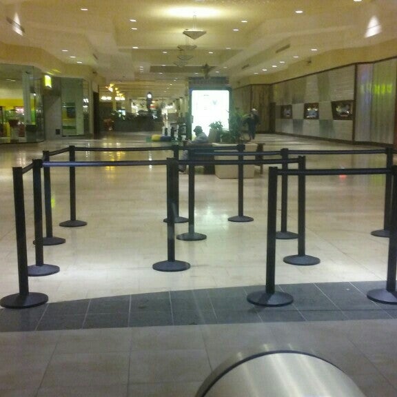 Fotos en Regal Lansing Mall & RPX 9 tips de 330 visitantes