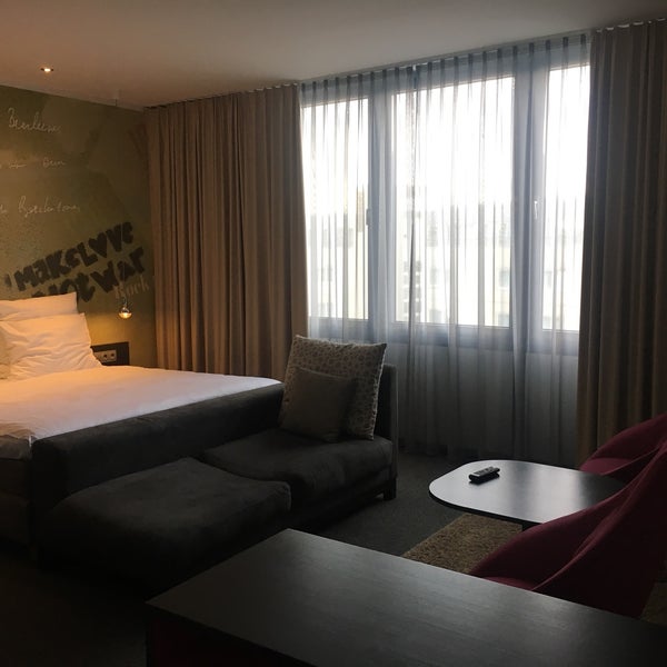Das Foto wurde bei Hotel Berlin, Berlin von Jul am 7/13/2019 aufgenommen