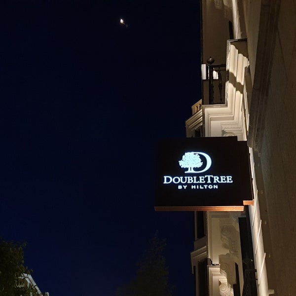 Foto scattata a DoubleTree by Hilton Madrid - Prado da Māris T. il 10/16/2019