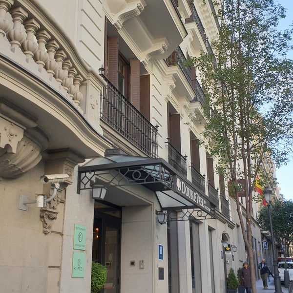 Photo taken at DoubleTree by Hilton Madrid - Prado by Māris T. on 10/15/2019