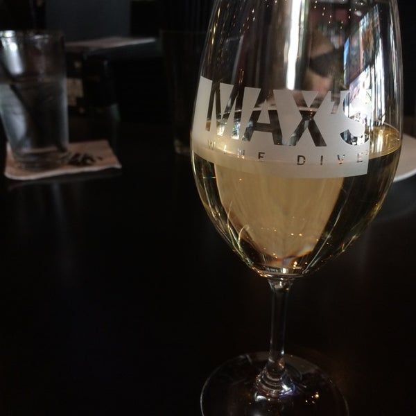 Photo taken at MAX&#39;S Wine Dive Chicago by Sabrina W. on 7/18/2014