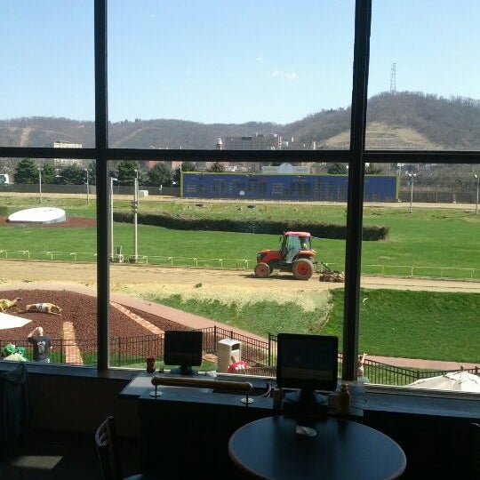 Photo taken at Wheeling Island Hotel-Casino-Racetrack by Timothy E. on 3/17/2012