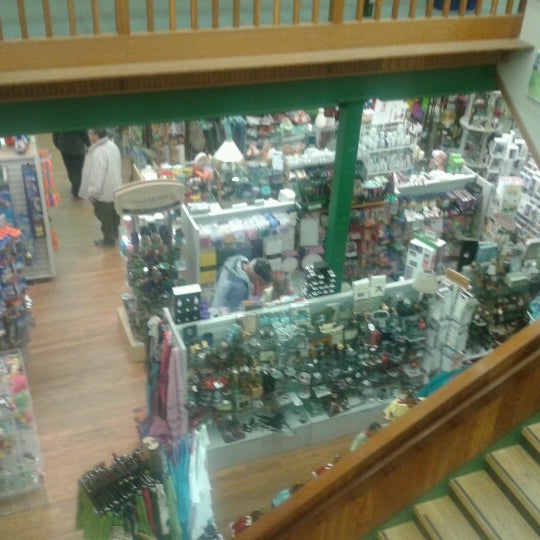 Sherman's Book Store Bookstore in Boothbay Harbor