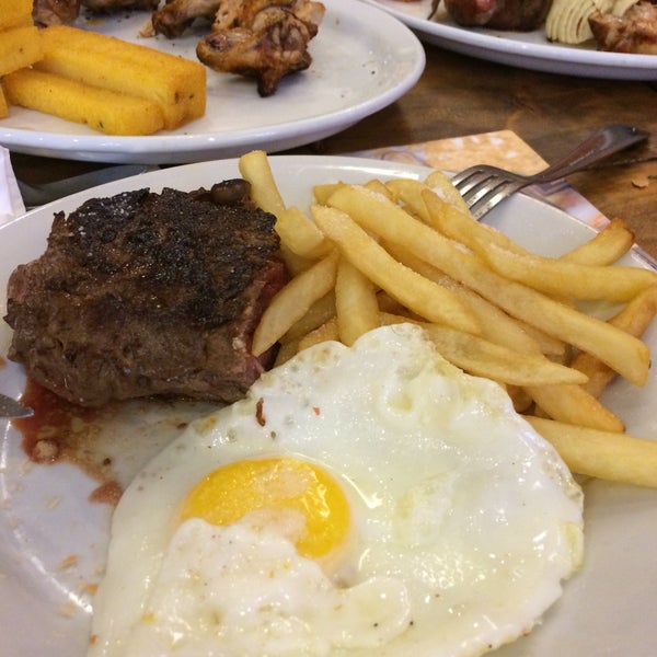 Photo taken at Santo Antônio Restaurante e Churrascaria by OFlamenguixxxta on 9/6/2015