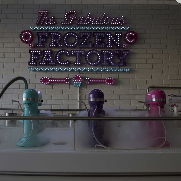 3/25/2014에 The Fabulous Frozen Factory님이 The Fabulous Frozen Factory에서 찍은 사진