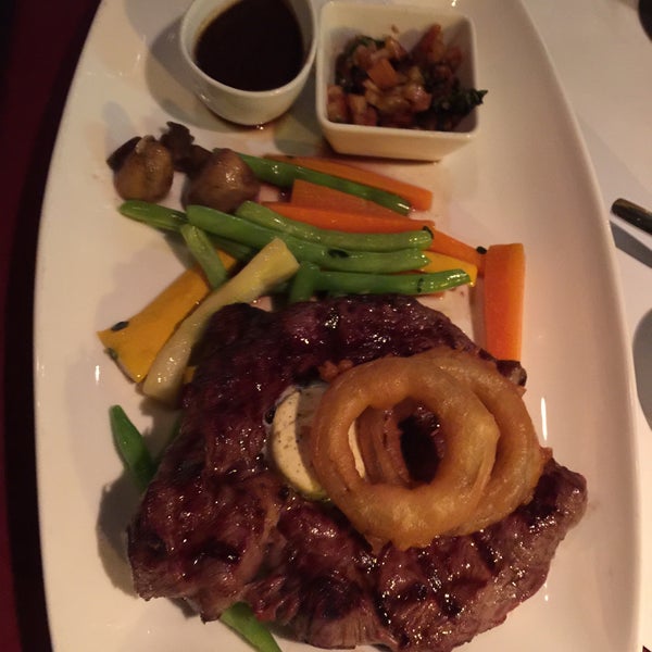 6/23/2015 tarihinde Tan Y.ziyaretçi tarafından The Steakhouse KL'de çekilen fotoğraf