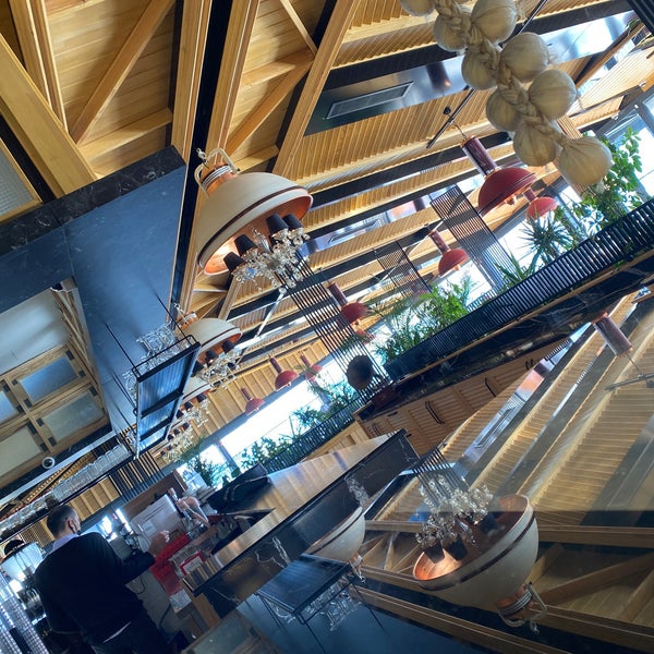 Foto tomada en Batı Garden Cafe &amp; Restaurant  por Fuat T. el 1/31/2022