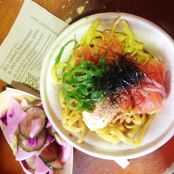 8/29/2013 tarihinde Jennie C.ziyaretçi tarafından Yuji Ramen Kitchen'de çekilen fotoğraf