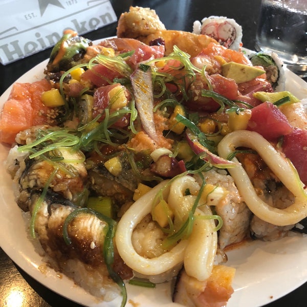 Photo taken at SanTo’s Modern American Buffet &amp; Sushi by Abby D. on 9/14/2019
