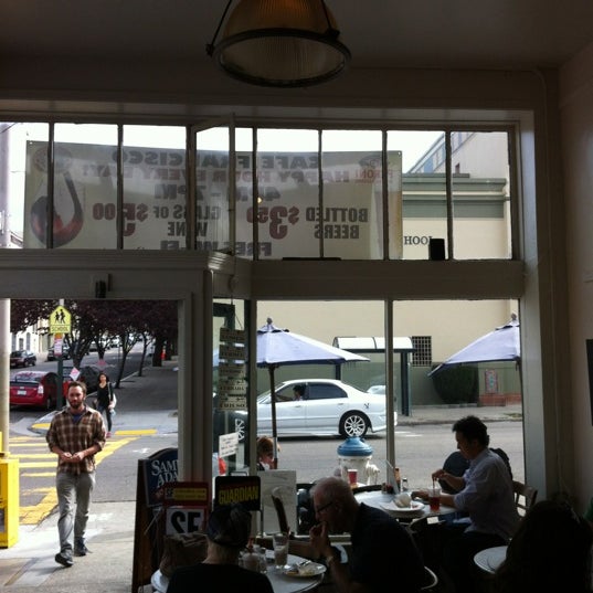 10/5/2012にAlon E.がCafe Franciscoで撮った写真
