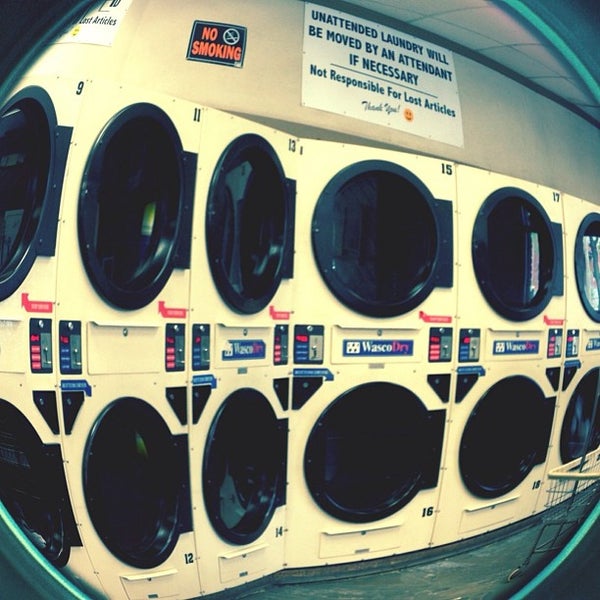 Washboard Laundromat Laundry Service