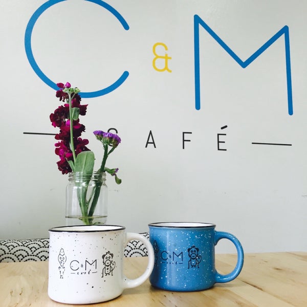 Foto diambil di C &amp; M Cafe oleh Chang M. pada 5/30/2015