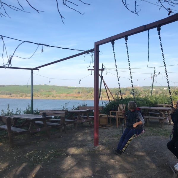 Foto diambil di Trikos Cafe - Brunch oleh Duygu Ç. pada 11/6/2019