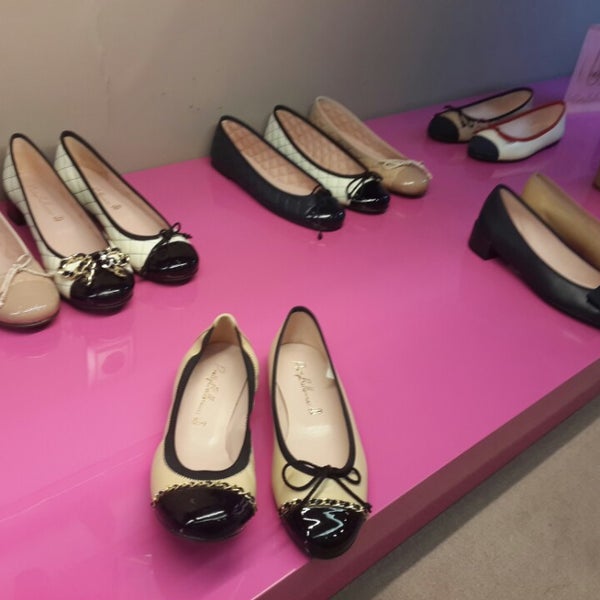Pretty Ballerinas Recoletos 1 tip from 39 visitors