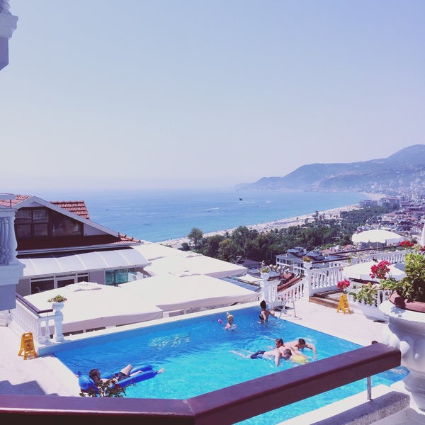 Sunny Hill Hotel