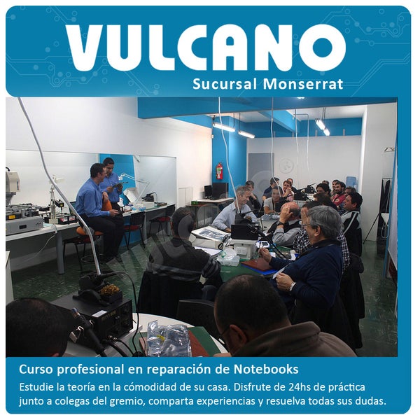 11/21/2013 tarihinde Vulcano Notebooksziyaretçi tarafından Vulcano Notebooks'de çekilen fotoğraf