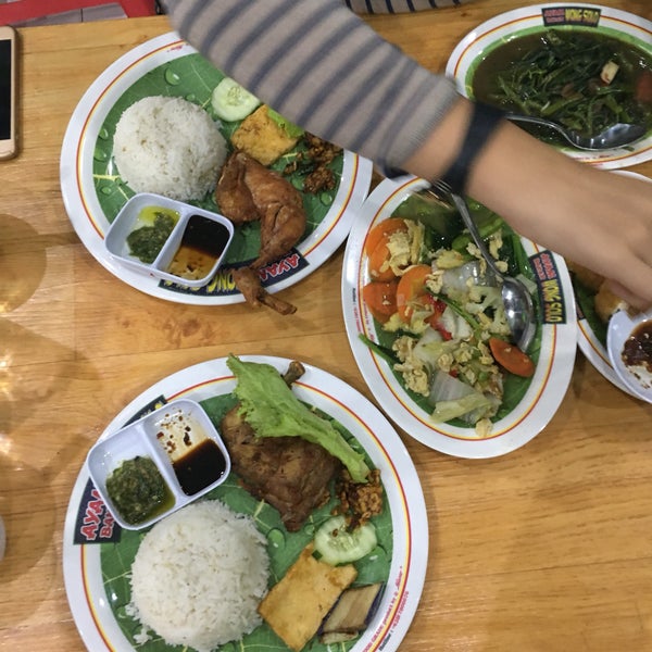 Ayam Penyet Wong Solo Batoh