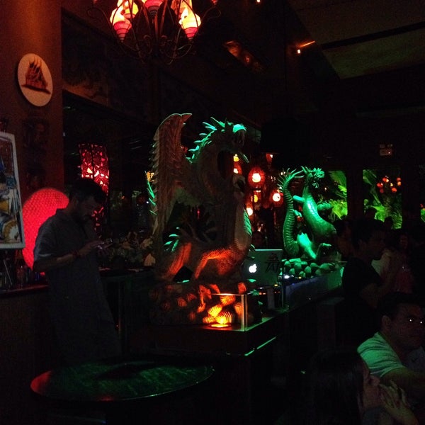 4/26/2015에 Fernando P.님이 Taj Bar에서 찍은 사진