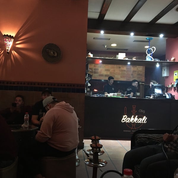 Chez Bakkali Hookah Bar in Valencia