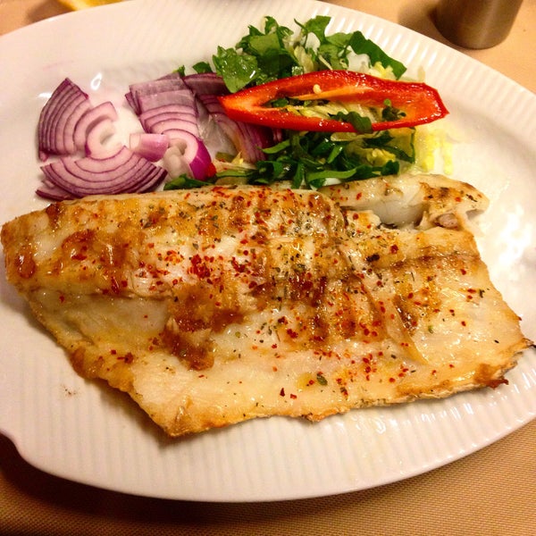 Photo taken at Çeşmîdil Cafe &amp; Restaurant by Sir BuraK on 4/4/2015