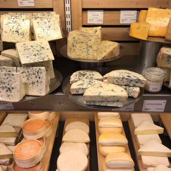 Photo taken at Fromagerie Laurent Dubois by A T. on 10/6/2018