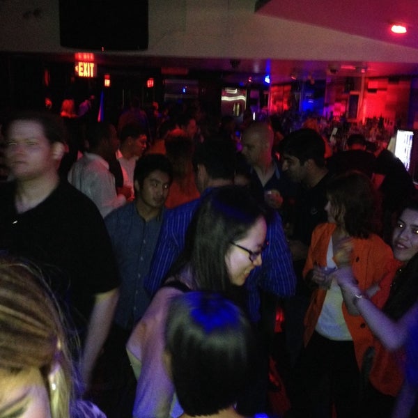Photo taken at Midtown Lounge by Leonardo L. on 10/4/2014