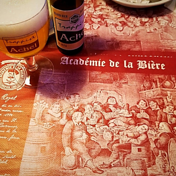 รูปภาพถ่ายที่ Académie de la Bière โดย Todd W. เมื่อ 4/7/2018