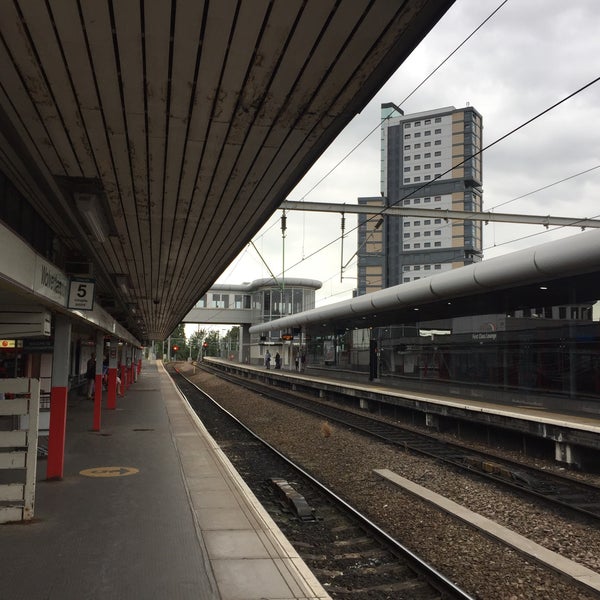 Photo taken at Wolverhampton Railway Station (WVH) by Brian B. on 9/17/2016