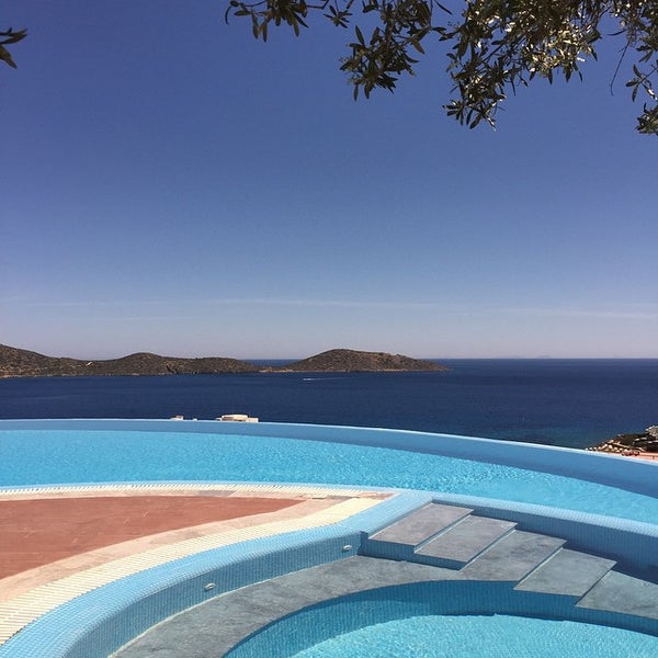 Photo taken at Elounda Gulf  Villas &amp; Suites by Дима Андреич on 5/4/2015