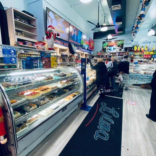 La Nueva Bakery 27 tips