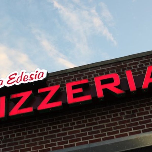 Das Foto wurde bei Casa Edesia Pizza and Grill von Casa Edesia Pizza and Grill am 1/7/2014 aufgenommen