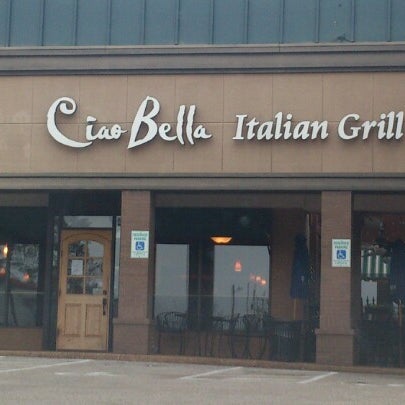 Снимок сделан в Ciao Bella Italian Grill пользователем Shannon L. 1/24/2013