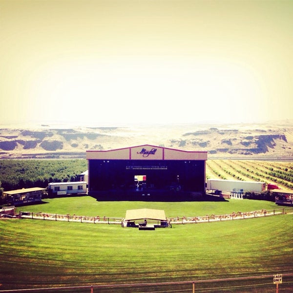 11/22/2013にCassieがMaryhill Winery &amp; Amphitheaterで撮った写真