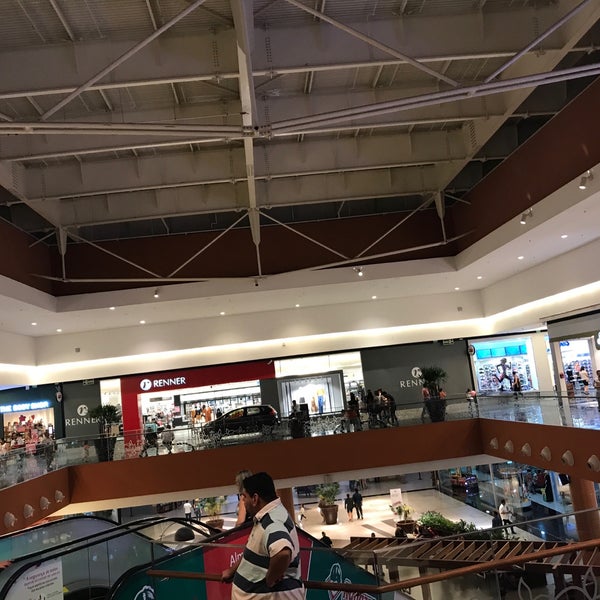 รูปภาพถ่ายที่ Passeio das Águas Shopping โดย Felipe A. เมื่อ 5/7/2018