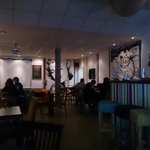 Foto scattata a Kafe Nervosa da Ophir S. il 1/3/2014