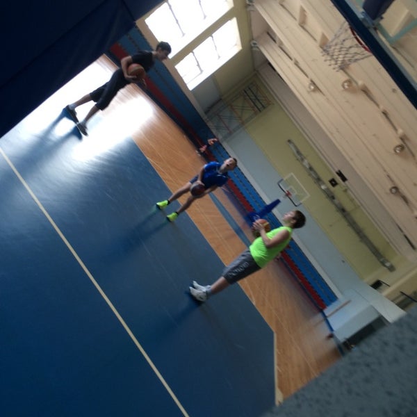 Контактная спортивная. Школа олимпийского резерва Кронштадт баскетбол. СШОР 25 Вятская 28. Карабудахкентский район школа олимпийского резерва. СШОР 25 школа спортивная Марьина роща внутри.