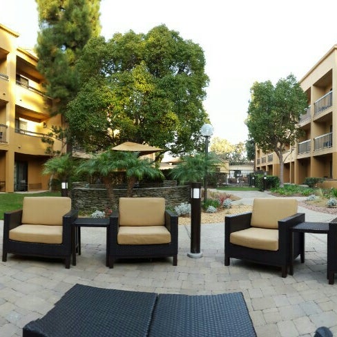 12/5/2015에 Demetrio B.님이 Courtyard by Marriott Los Angeles LAX/El Segundo에서 찍은 사진