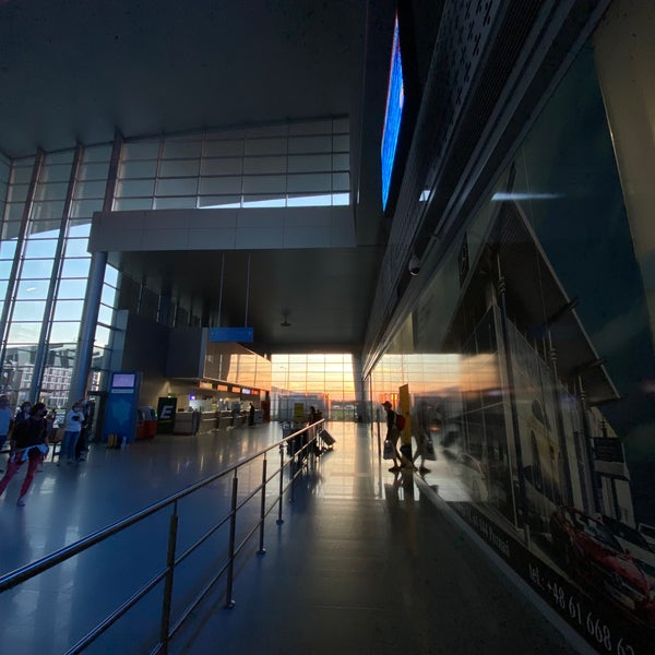 Снимок сделан в Аэропорт Познань-Лавица (POZ) пользователем Val 9/5/2021