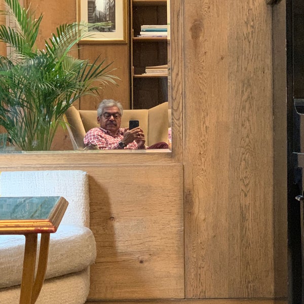Photo taken at Palazzo Donizetti Hotel by Rafik on 10/30/2019