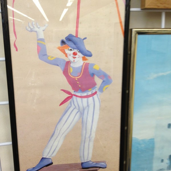 Goodwill Silverdale Toko Barang Bekas/Antik di Silverdale